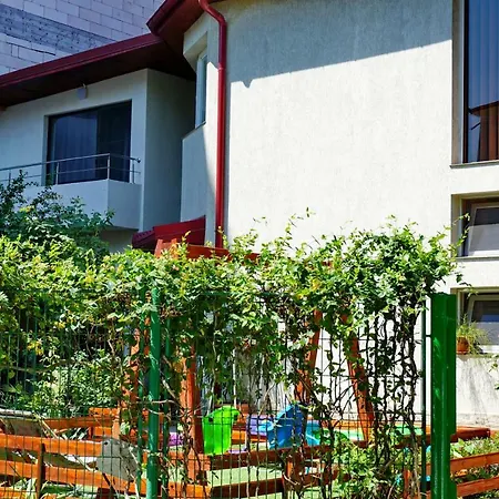 Casa Eden بيت ضيافة